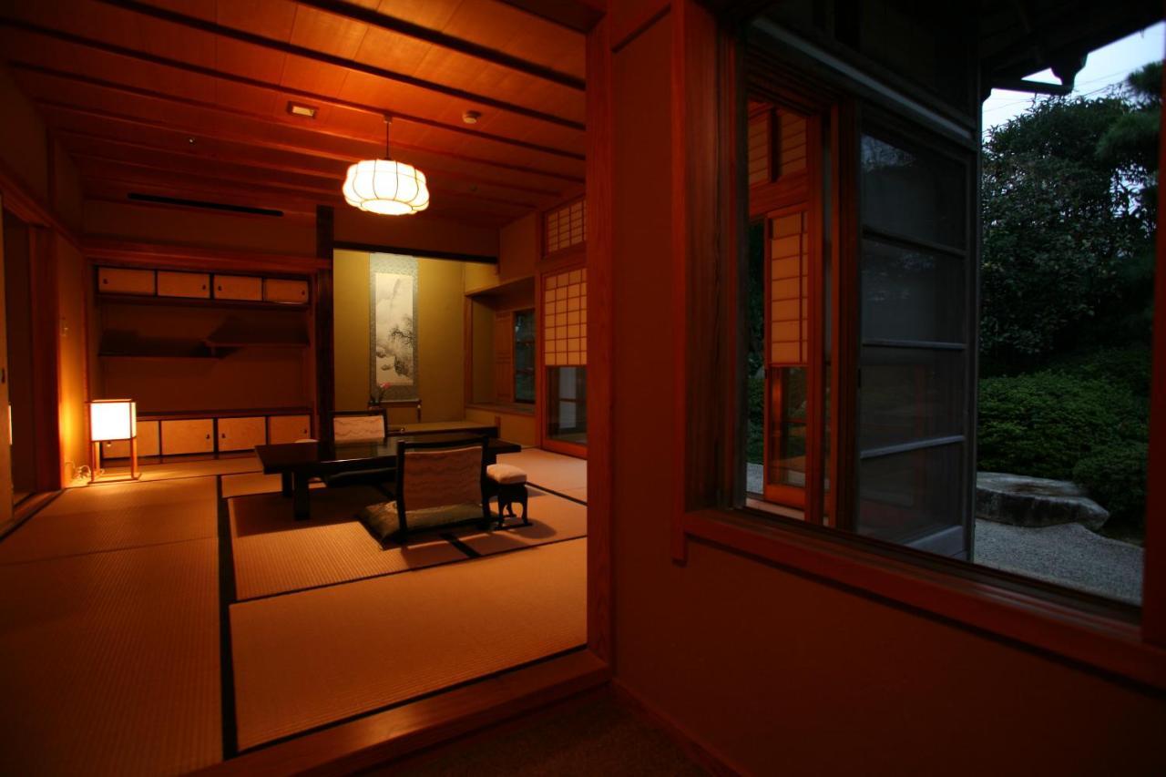 Отель Hagi No Yado Tomoe Экстерьер фото