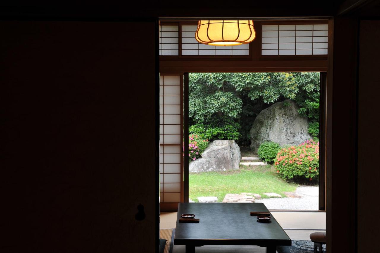 Отель Hagi No Yado Tomoe Экстерьер фото